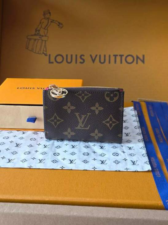 Picture of Louis Vuitton Wallets _SKUfw221566781fw
